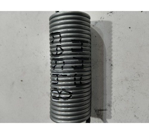 Пружина крышки багажника