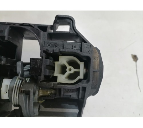 Ручка двери задняя правая наружная