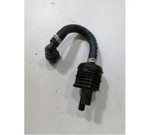 Клапан вентиляции бака