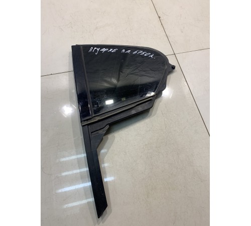 Глухое стекло (заднее, левое)