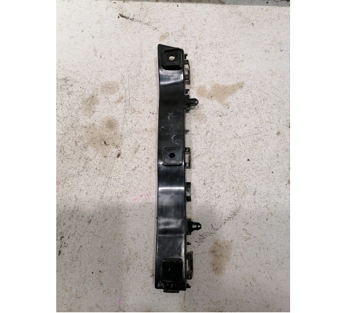 Кронштейн заднего бампера левый