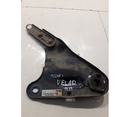 Кронштейн подрамника правый