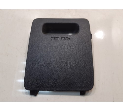 Накладка блока предохранителей