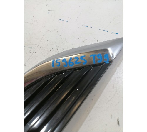 Накладка на крыло декоративная