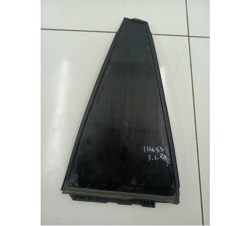 стекло заднее левое