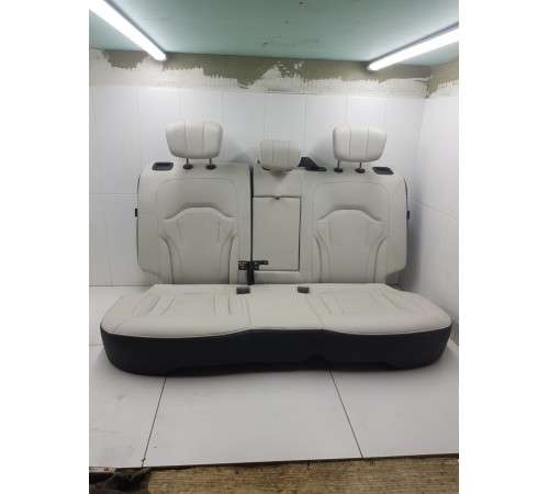 Задний ряд сидений