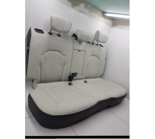 Задний ряд сидений