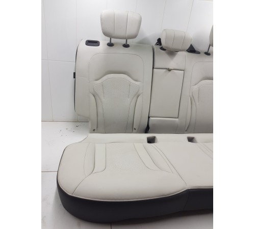 Задний ряд сидений