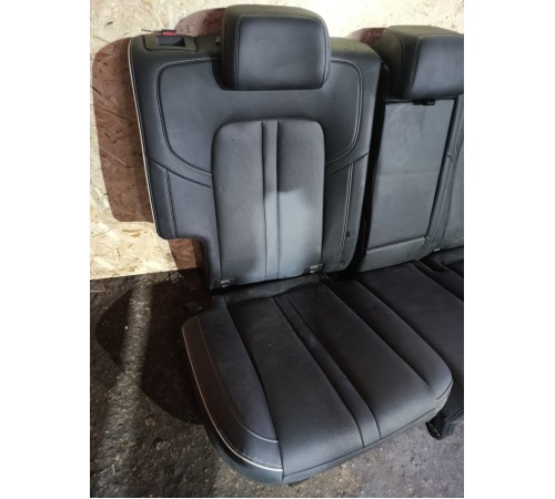 Задний ряд сидений