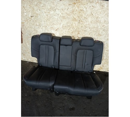 Задний ряд сидений