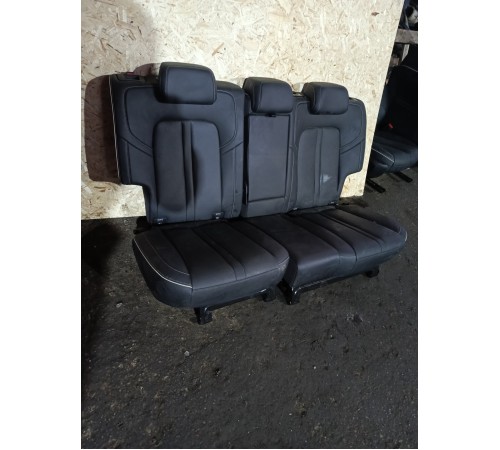 Задний ряд сидений