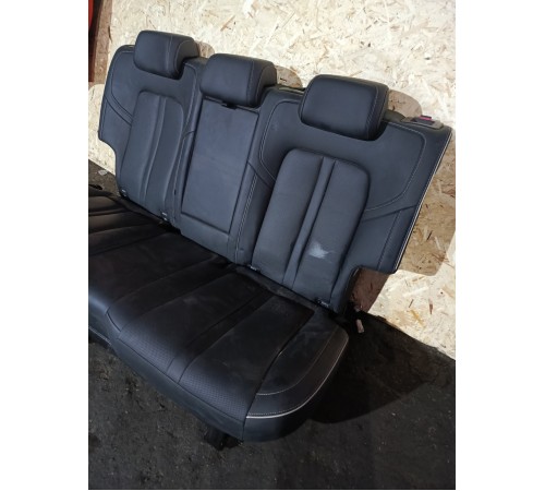 Задний ряд сидений