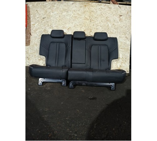 Задний ряд сидений