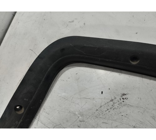 Накладка рамки стекла двери левая