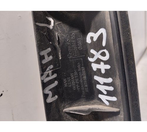 Накладка рамки стекла двери левая