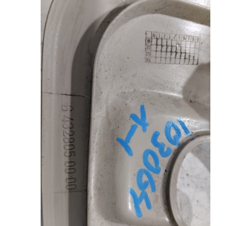 Накладка стойки центральной (левая)