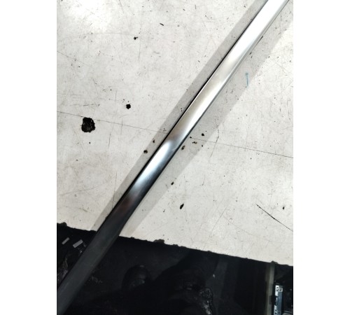 Уплотнитель стекла (задний правый наружный)