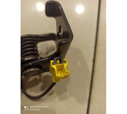 Ответная часть ремня(задняя левая)