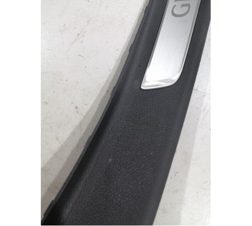 Накладка порога,задняя правая