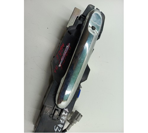 Ручка двери наружная передняя левая хром в сборе