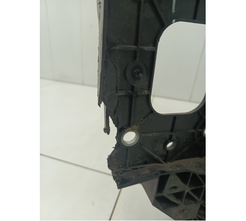 Рамка радиатора передняя панель телевизор