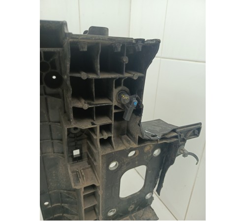 Рамка радиатора передняя панель телевизор