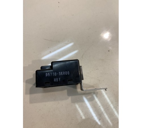 Зуммер двери багажника