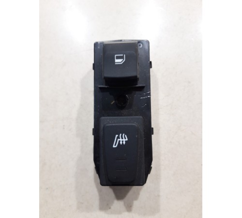 Кнопка стеклоподъемника (задняя левая)