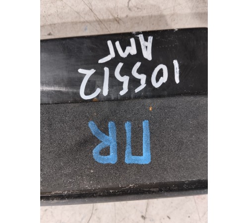 Вещевой ящик салона