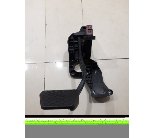 Педаль тормоза