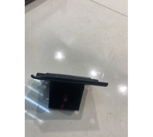 Кронштейн радиатора (левый)