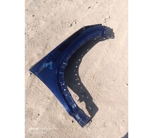 Крыло переднее правое