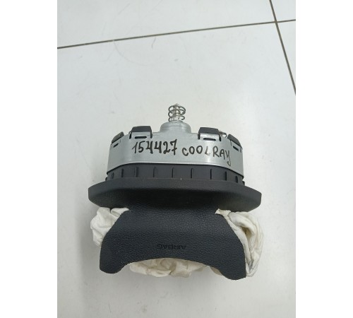 Подушка безопасности водителя