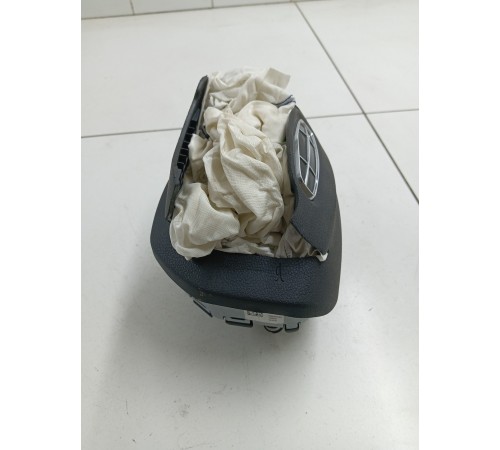 Подушка безопасности водителя