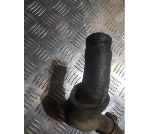 Патрубок радиатора