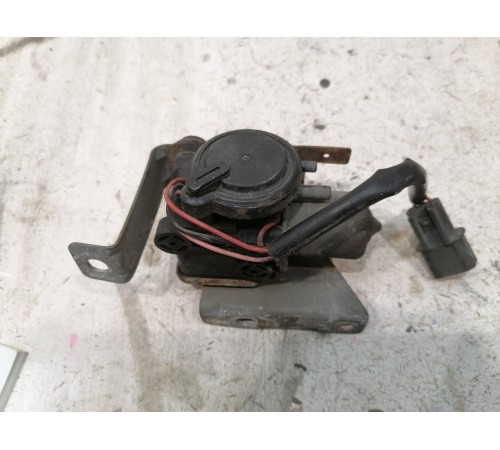 Клапан вакуумный