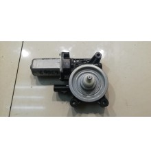 Моторчик стеклоподъемника (задний, правый)