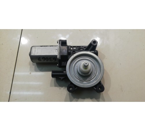 Моторчик стеклоподъемника (задний, правый)