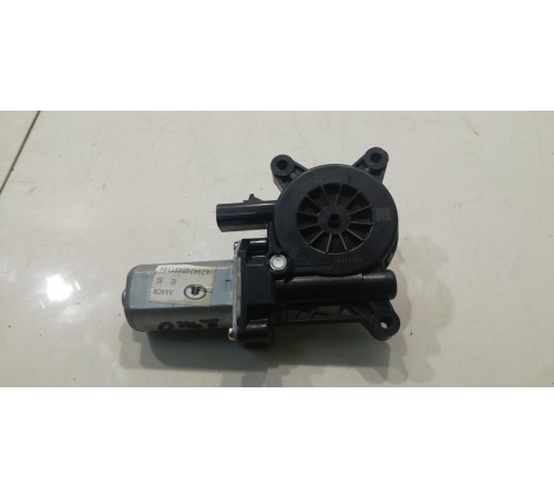 Моторчик стеклоподъемника (задний, правый)