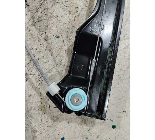 Стеклоподъемник двери передний левый