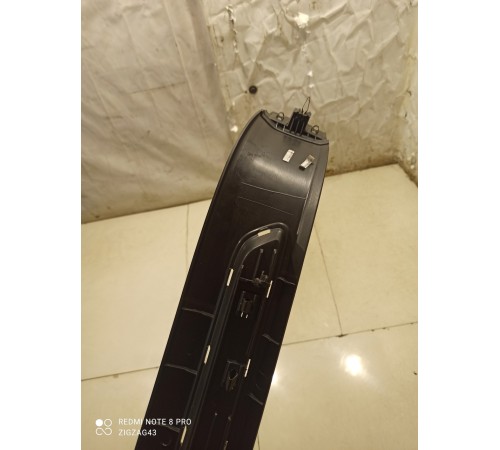 Накладка центральной стойки (нижняя правая)