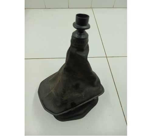 Кожух рычага переключения передач