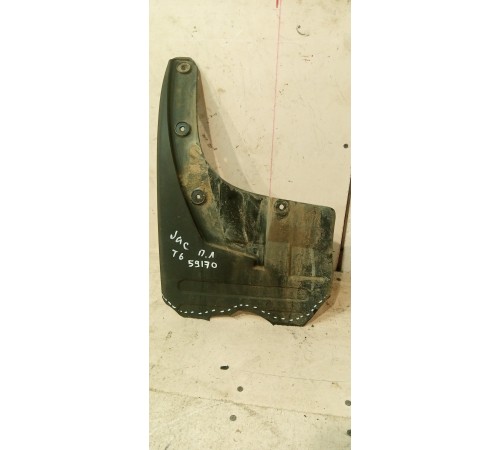 Брызговик передний левый