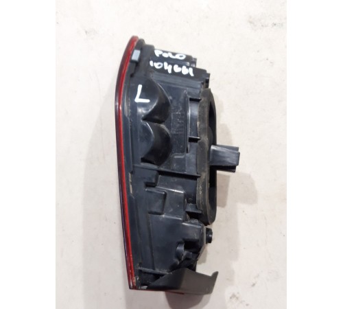 Фонарь крышки багажника левый