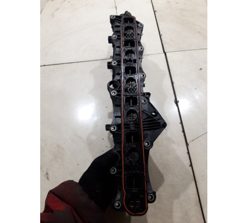 Впускной коллектор