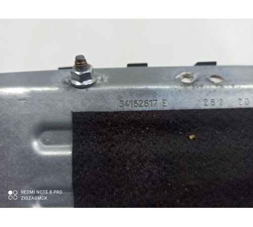 Подушка безопасности коленная