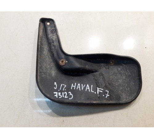 Брызговик задний правый