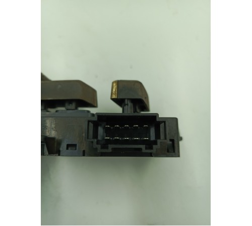 Блок кнопок регулировки сиденья по высоте передний левый