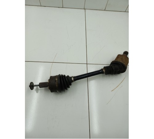 Привод (полуось) передний левый