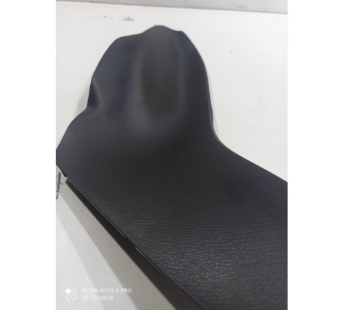 Накладка салона правая